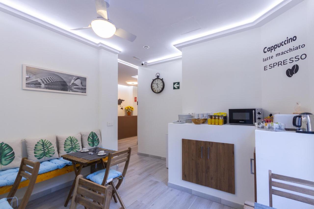 A Casa Martinez B&B บาเลนเซีย ภายนอก รูปภาพ